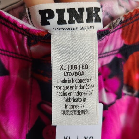 NWT Victorias Secret Pink Flannel Boxy Pajama Short Womens XL Pink Fire Ornament - Picture 4 of 9